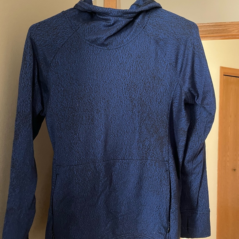 Vintage Lululemon high scoop next pullover, size 4
